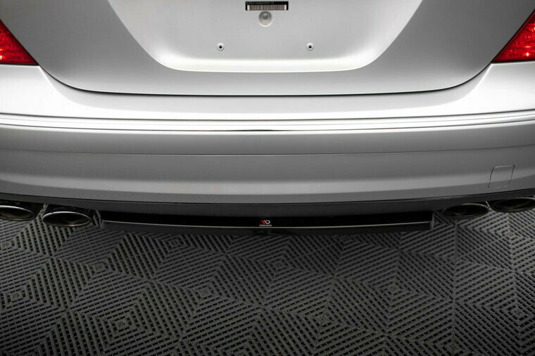 Central Rear Splitter for Mercedes-Benz E 55 AMG W211