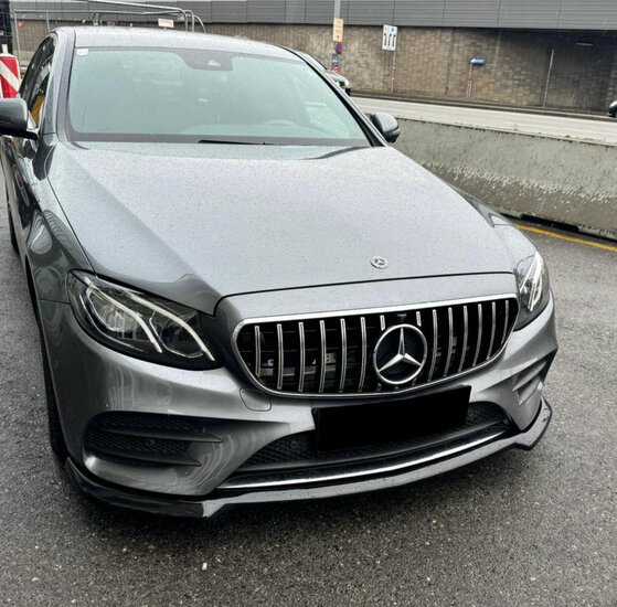 Front spoiler glanzend zwart passend voor Mercedes E-Klasse C238 coupe en A238 coupe met AMG line voorbumper