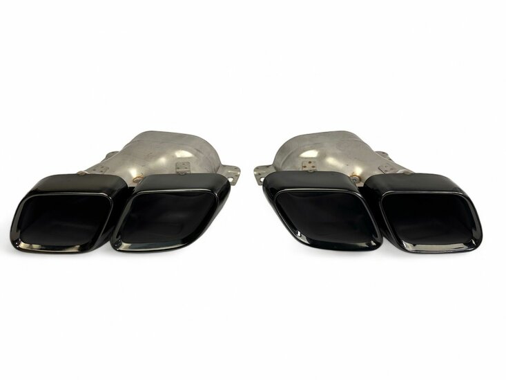 Diffuser glanzend zwart met glanzend zwarte sierstukken passend voor Mercedes CLS C257 vanaf model 2018 met AMG-line achterbumper