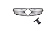 Glanzend zwarte gril met chromen spots passend voor Mercedes C-Klasse W204, S204 en C204 model 2007 - 2015 