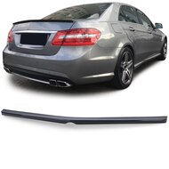 Glanzend zwarte spoiler passend voor Mercedes E-Klasse W212 sedan model 2009 - 2016