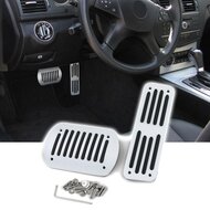 Pedalen passend voor Mercedes 190 en C-Klasse W202, W203, W204, E-Klasse W124 en W210 automaat